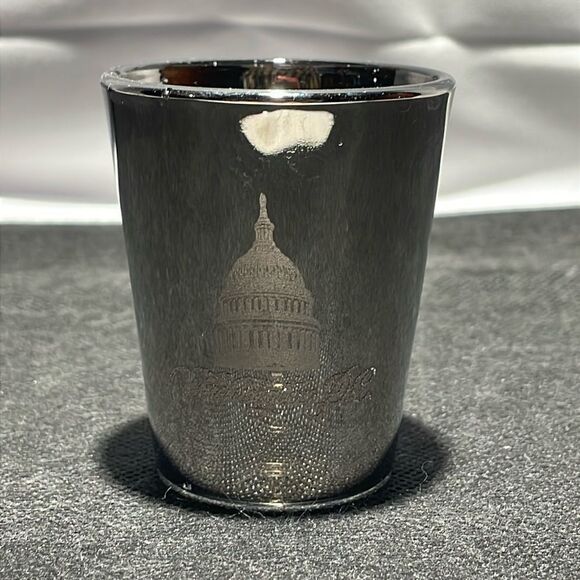 Washington DC shot glass - Picture 1 of 5